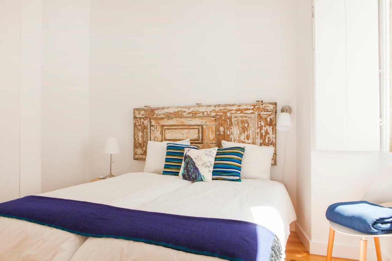 Cozy 1St Floor Flat Central Chiado District With Balconies And Ac 19Th Century Building Lisboa Kültér fotó