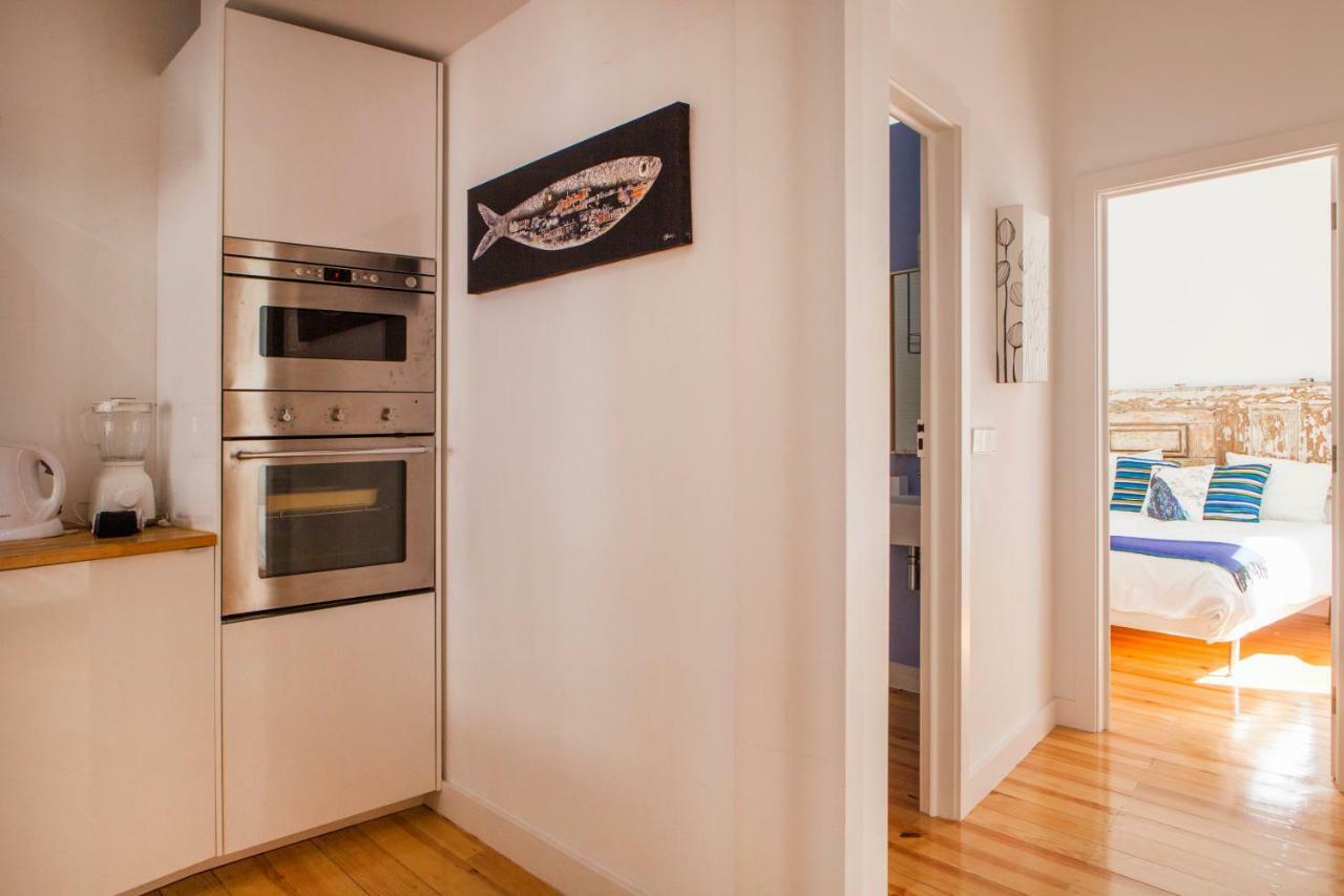 Cozy 1St Floor Flat Central Chiado District With Balconies And Ac 19Th Century Building Lisboa Kültér fotó